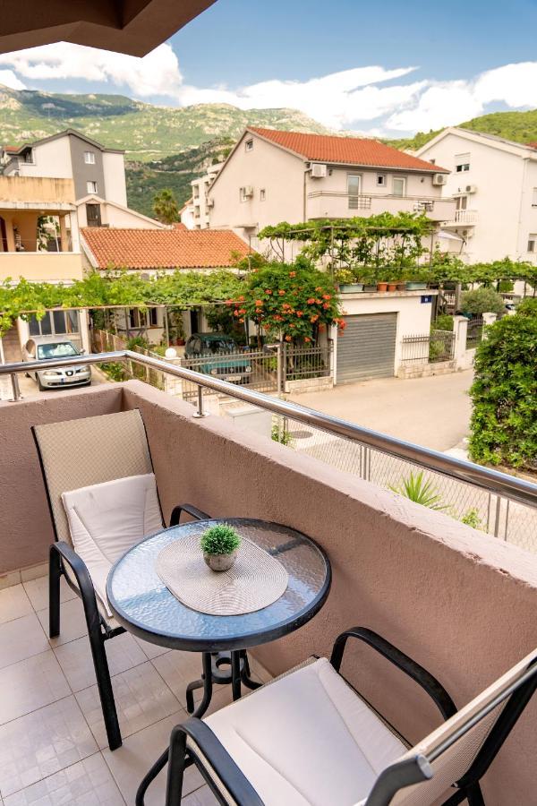 Guest House Jasna Budva Exterior photo