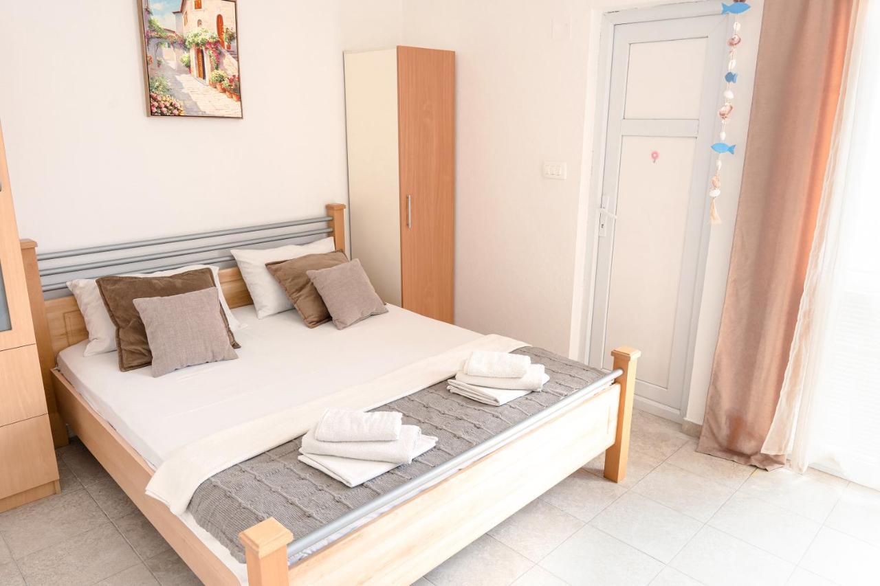 Guest House Jasna Budva Exterior photo
