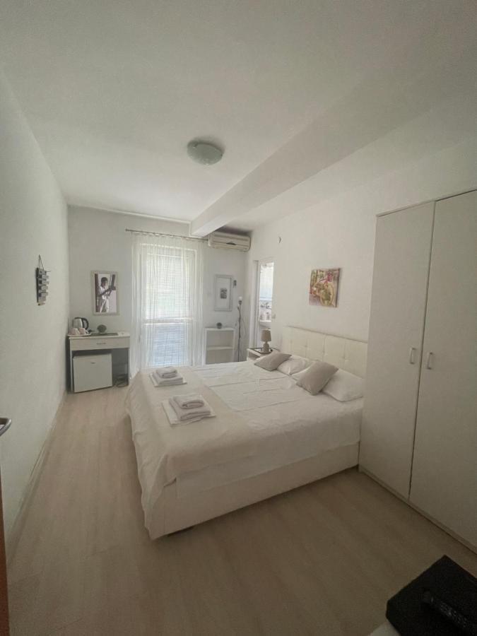 Guest House Jasna Budva Exterior photo