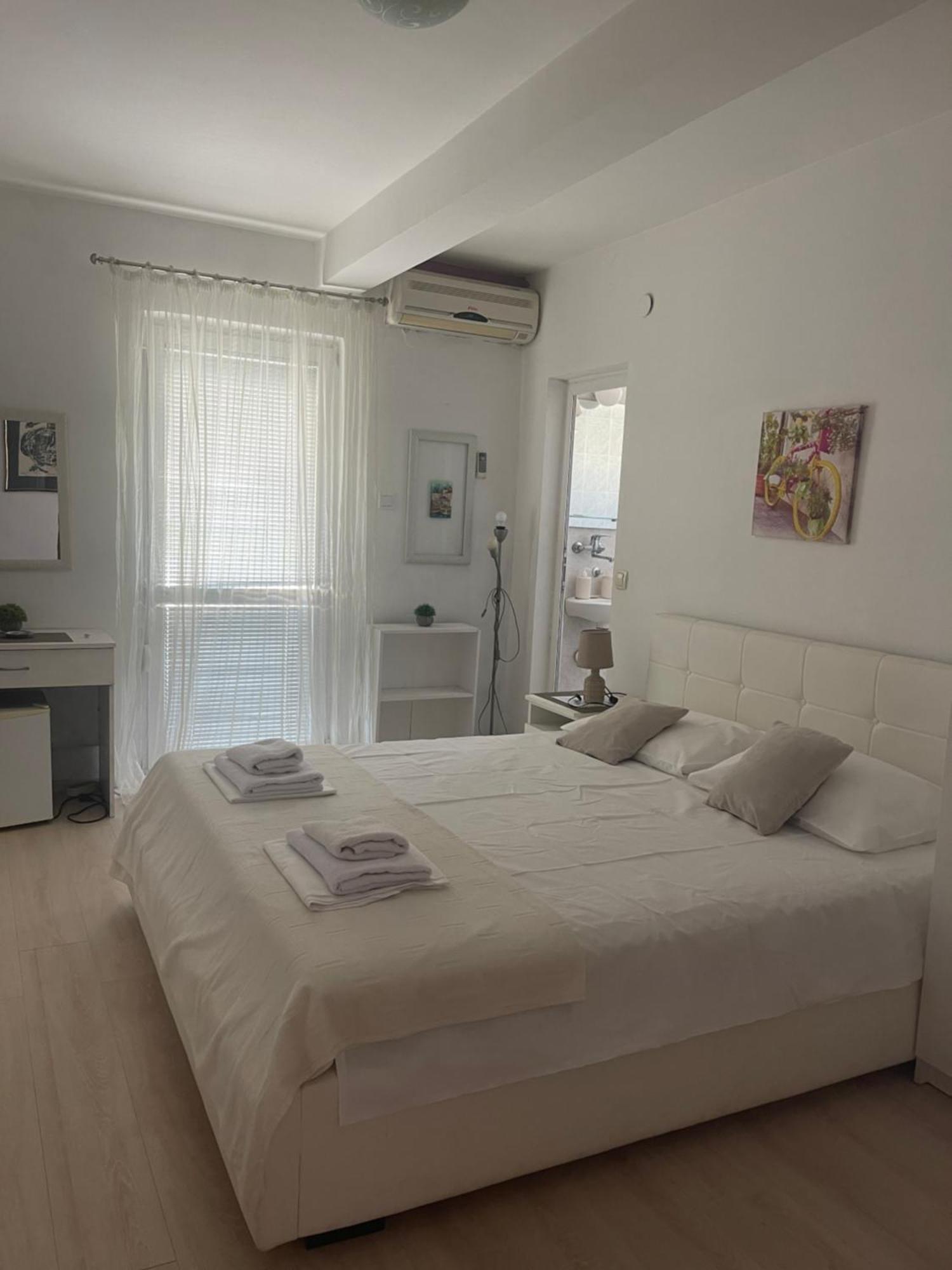 Guest House Jasna Budva Exterior photo