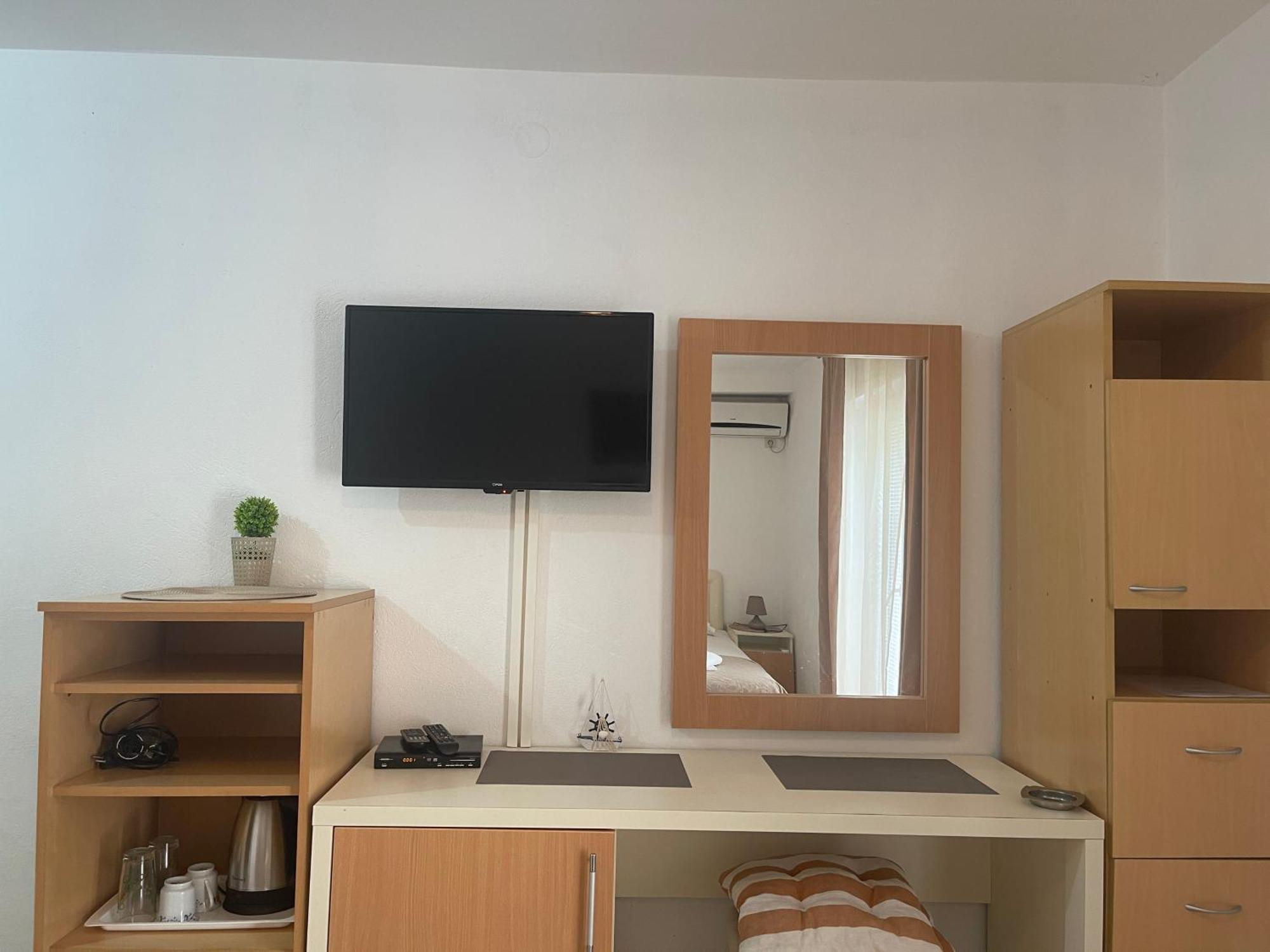 Guest House Jasna Budva Exterior photo